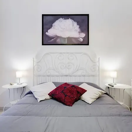 Romana House - Vatican District