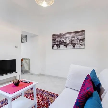 Daire Romana House - Vatican District *